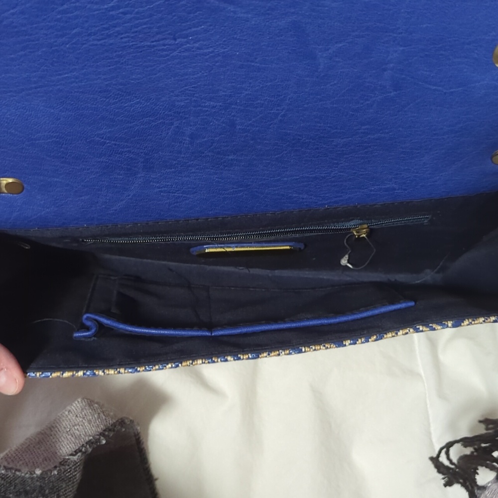 Purse - Picture 3 of 4